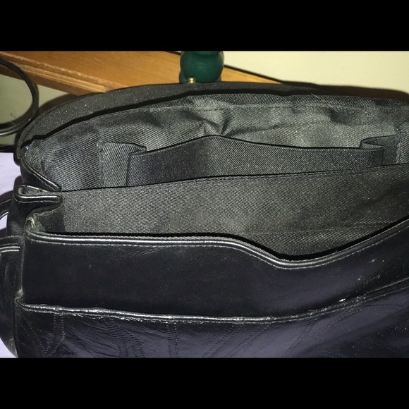 Purses - Picture 3 of 5